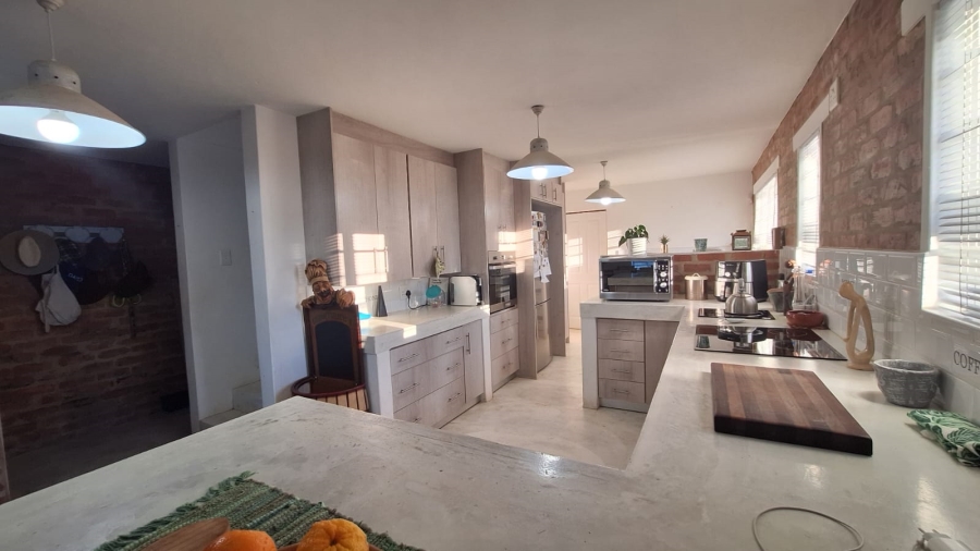 3 Bedroom Property for Sale in Stilbaai Oos Western Cape